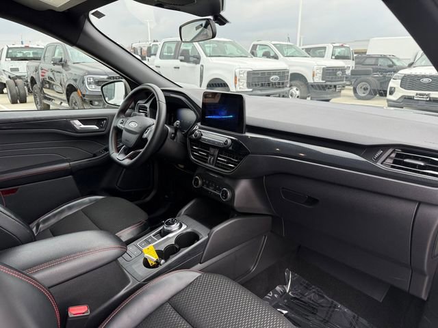 Certified 2025 Ford Escape ST-Line image 14