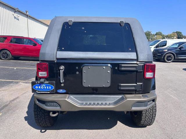 Used 2017 Jeep Wrangler Unlimited Sahara image 4