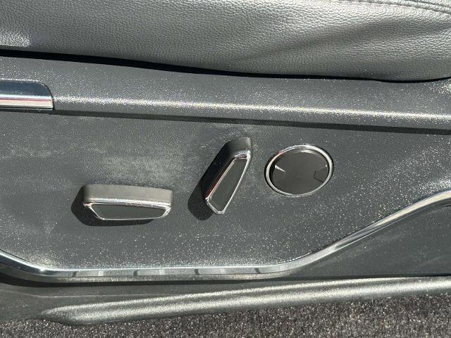 Certified 2022 Ford F150 Lariat w/ Equipment Group 502A High image 18