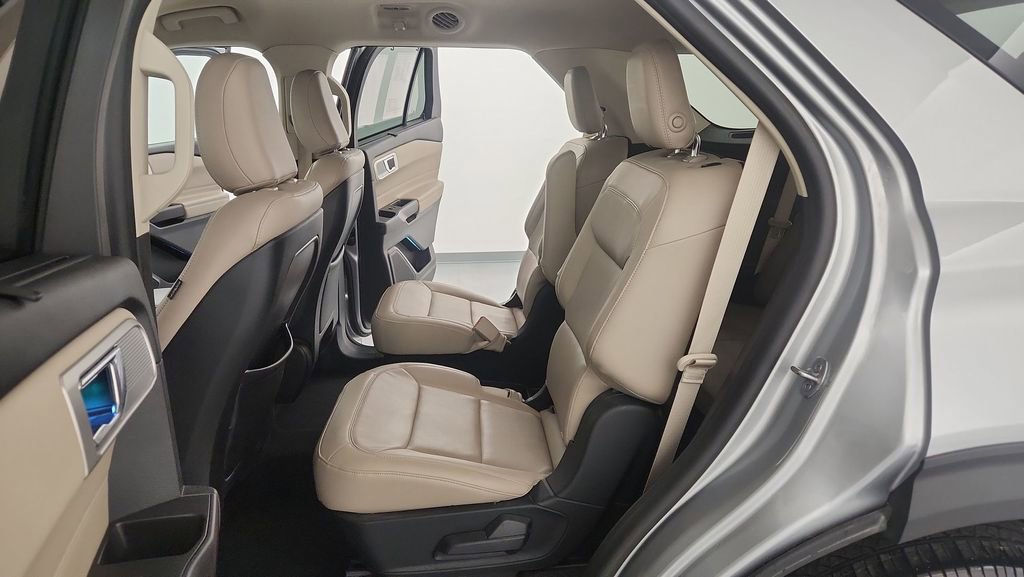 Certified 2020 Ford Explorer Limited w/ Class III Trailer Tow Package image 17