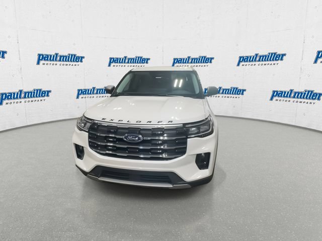 Certified 2025 Ford Explorer Active w/ Active Comfort Package AWD/4WD image 5