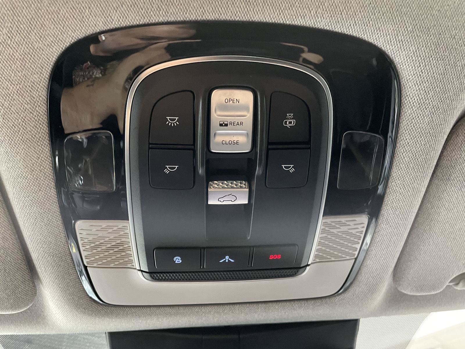 Used 2021 Hyundai Palisade Limited AWD/4WD image 32
