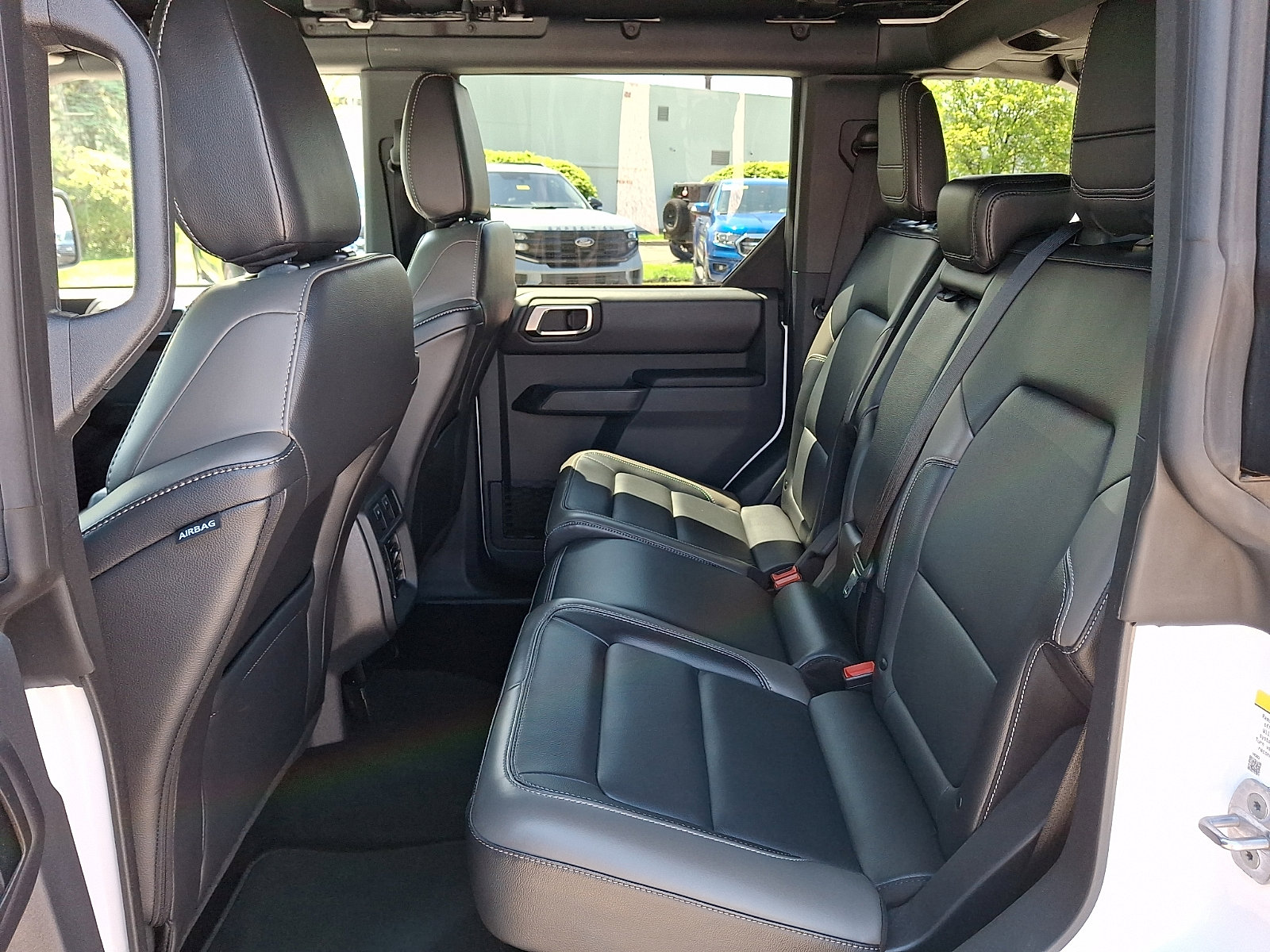 Certified 2025 Ford Bronco Outer Banks AWD/4WD image 13
