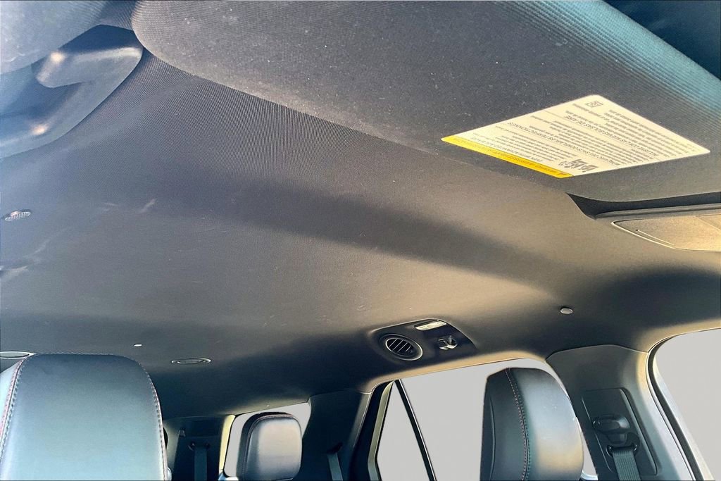 Certified 2025 Ford Explorer ST-Line w/ ST-Line Street Pack image 22