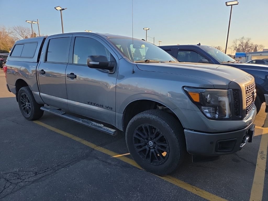 Used 2019 Nissan Titan SV w/ SV Convenience Package image 1