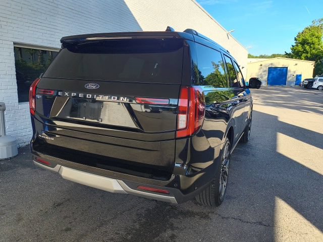 Certified 2025 Ford Expedition Platinum w/ Platinum Ultimate Package AWD/4WD image 10