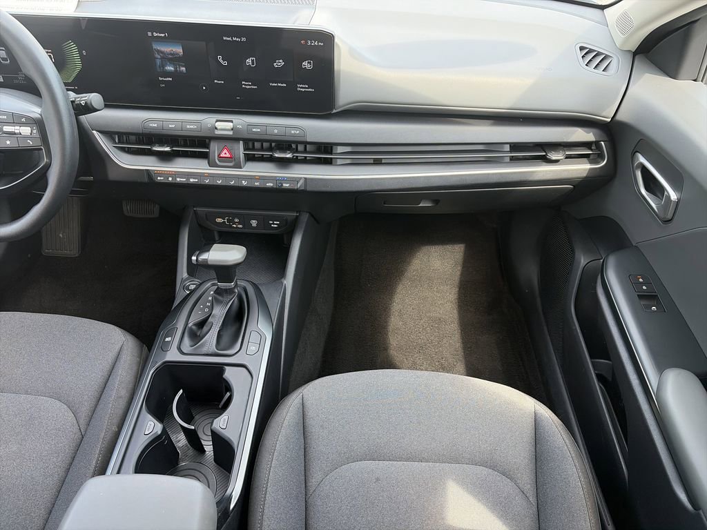 Used 2025 Kia K4 FWD image 17