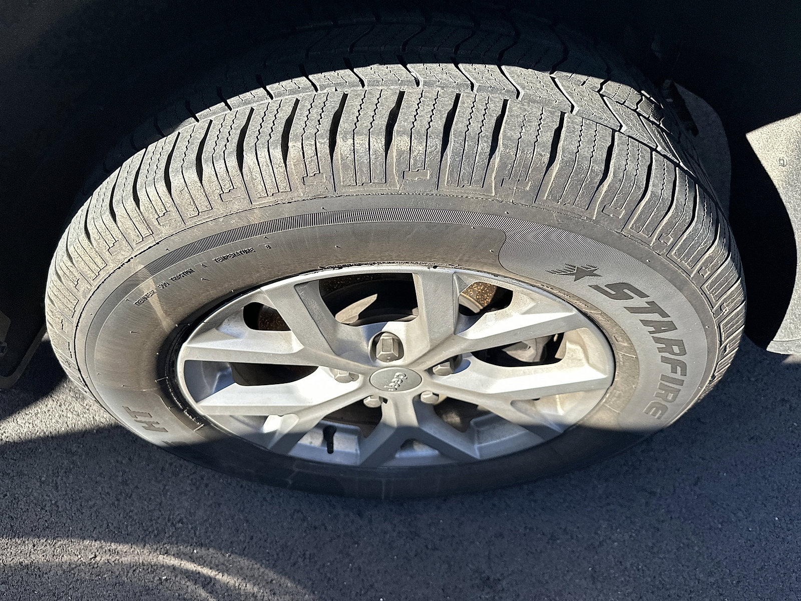 Used 2023 Jeep Grand Cherokee L Limited image 8