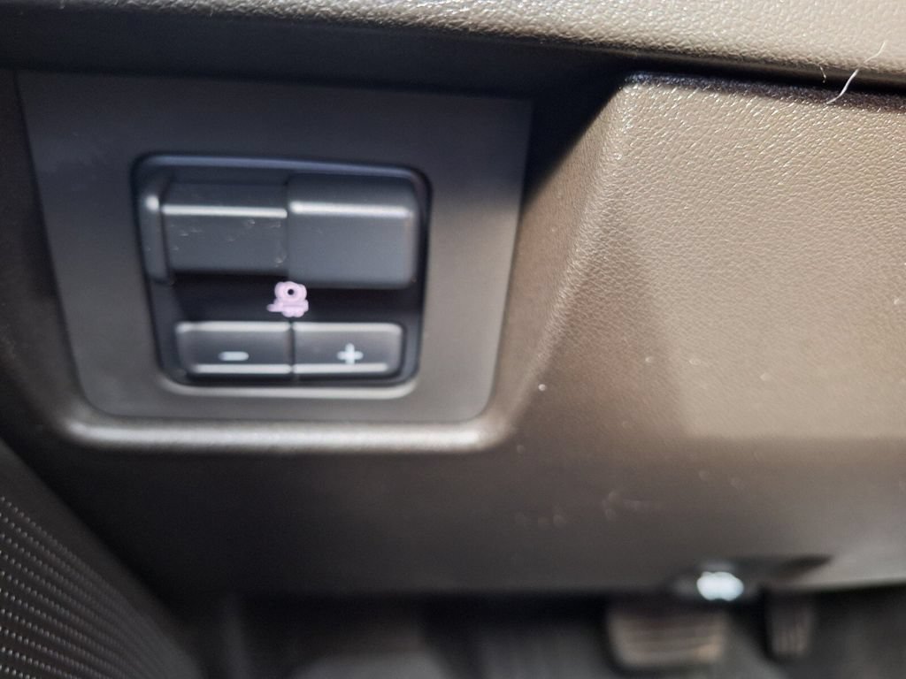 Used 2023 Chevrolet Colorado LT w/ LT Convenience Package III RWD image 15