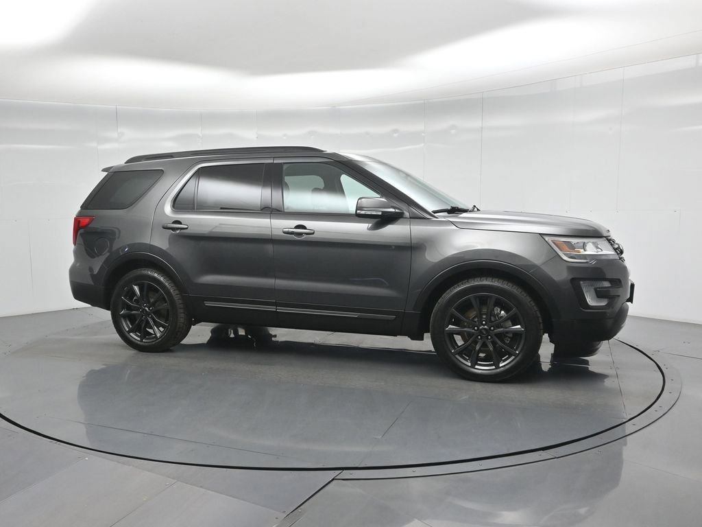 Certified 2017 Ford Explorer XLT w/ Equipment Group 202A image 12
