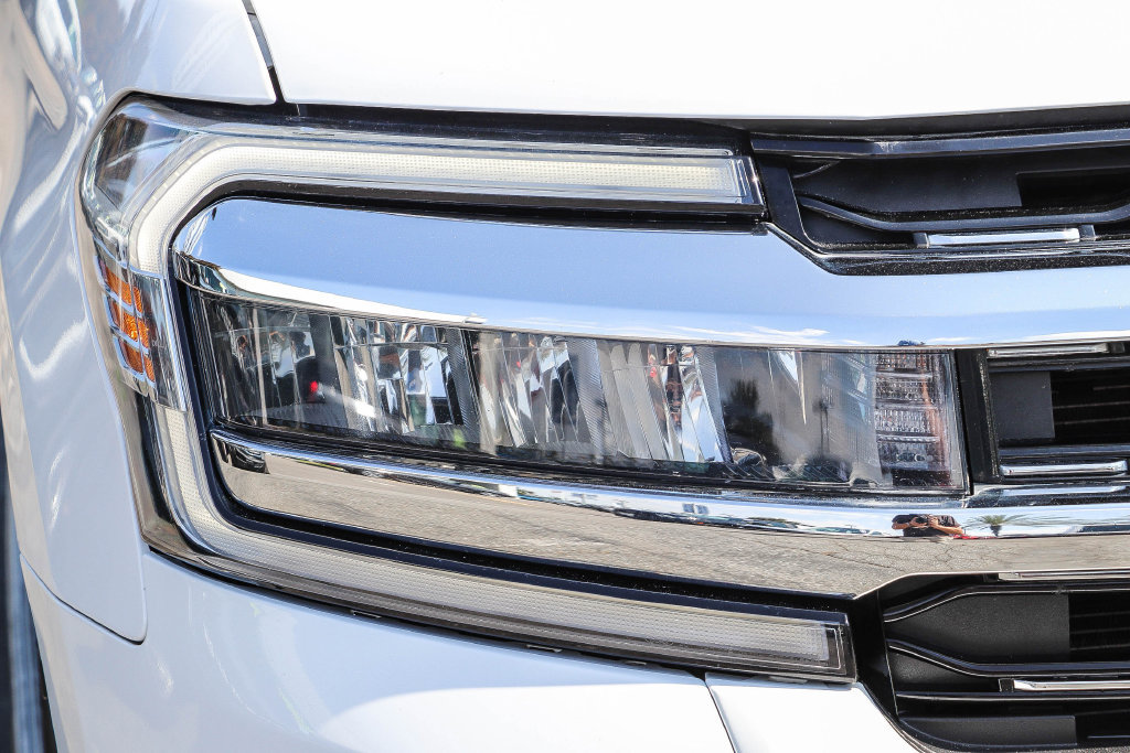 Certified 2024 Ford Expedition Max Limited AWD/4WD image 4