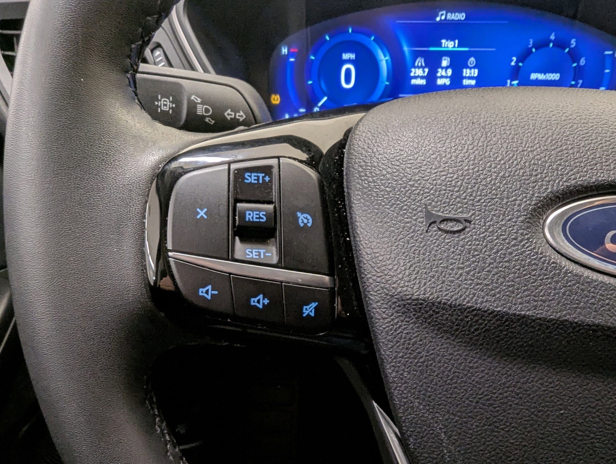 Certified 2022 Ford Escape SEL w/ Technology Package image 23