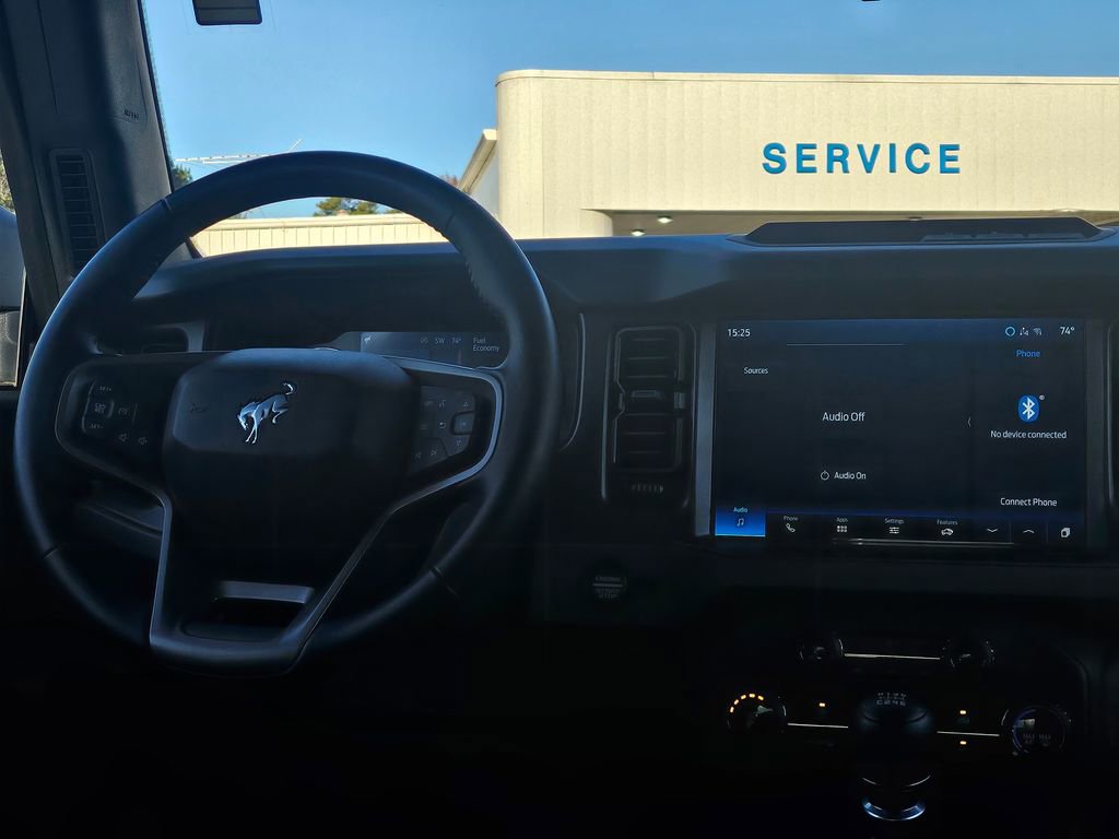 Certified 2024 Ford Bronco Black Diamond image 8