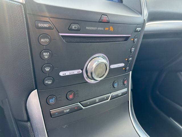 Certified 2019 Ford Edge Titanium w/ Equipment Group 301A AWD/4WD image 15