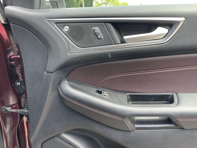 Certified 2020 Ford Edge Titanium w/ Equipment Group 301A AWD/4WD image 29