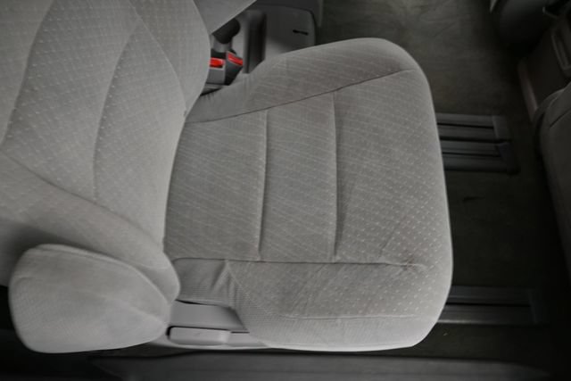 Used 2018 Toyota Sienna LE FWD image 26