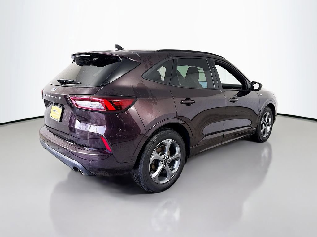 Certified 2023 Ford Escape ST-Line w/ Tech Pack #1 image 5