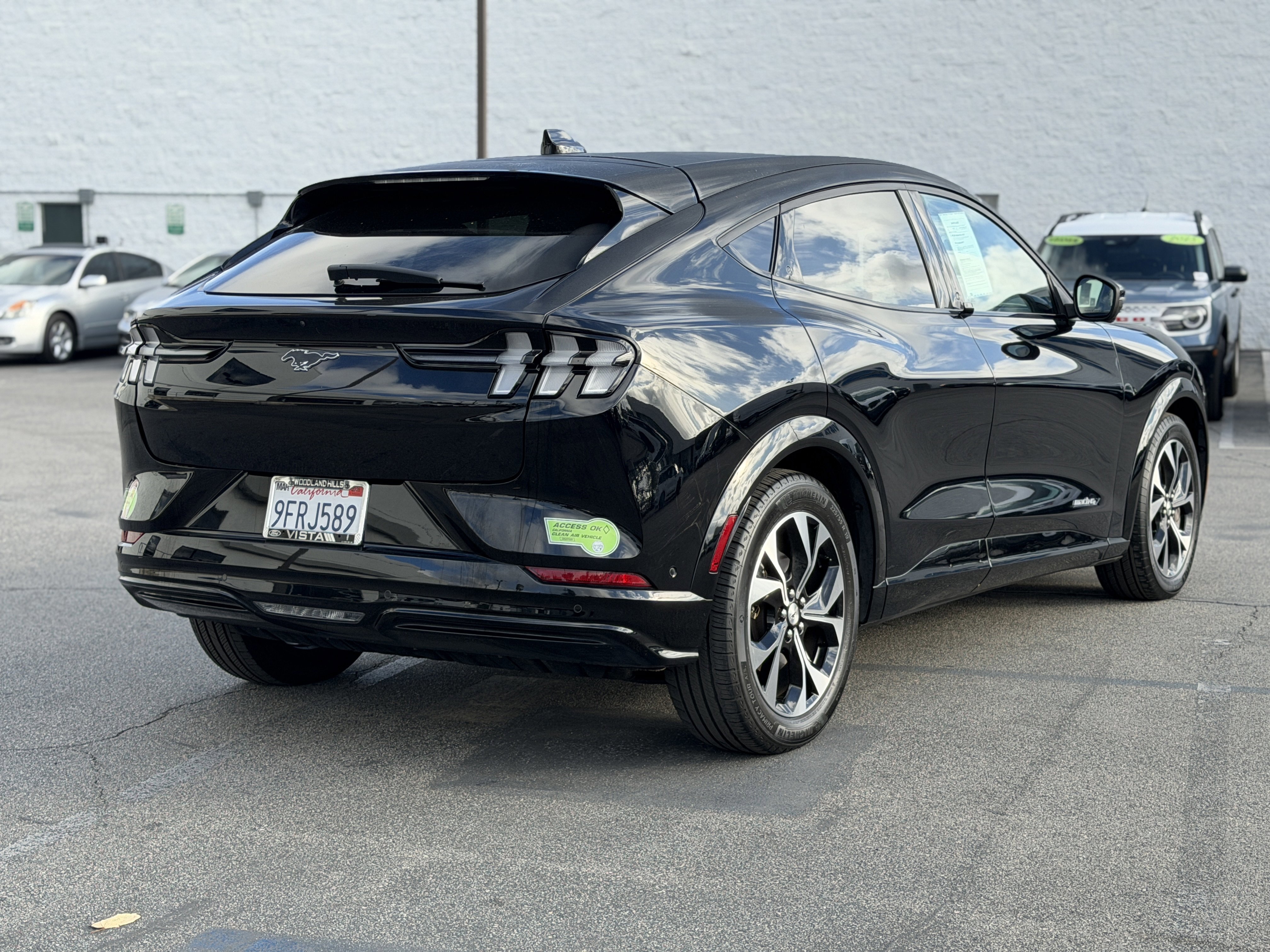 Certified 2023 Ford Mustang Mach-E Premium AWD/4WD image 5