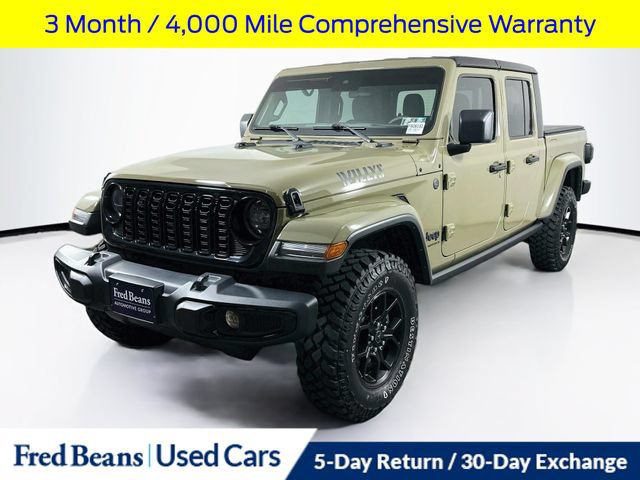 Used 2025 Jeep Gladiator Sport AWD/4WD image 4