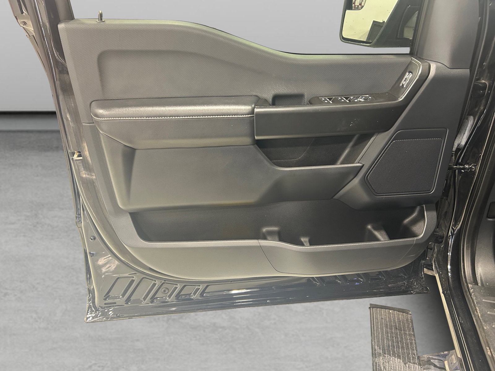 Certified 2023 Ford F150 XL w/ STX Appearance Package AWD/4WD image 11