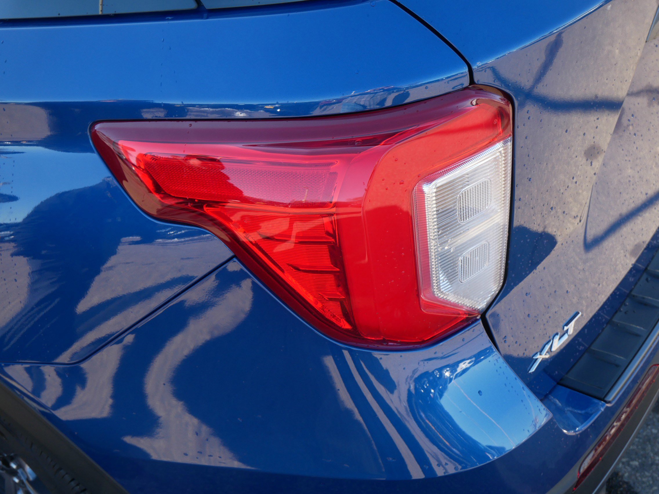 Certified 2022 Ford Explorer XLT w/ Equipment Group 202A image 17