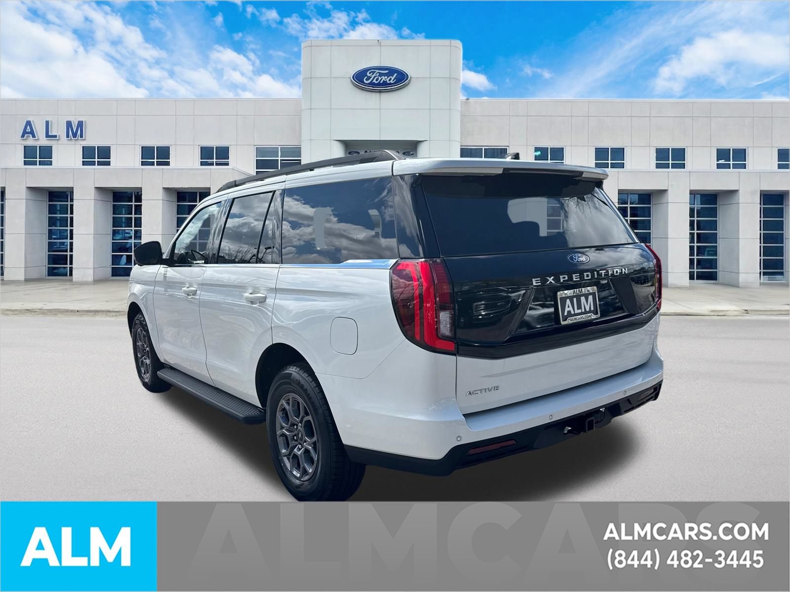 Certified 2025 Ford Expedition Active AWD/4WD image 8