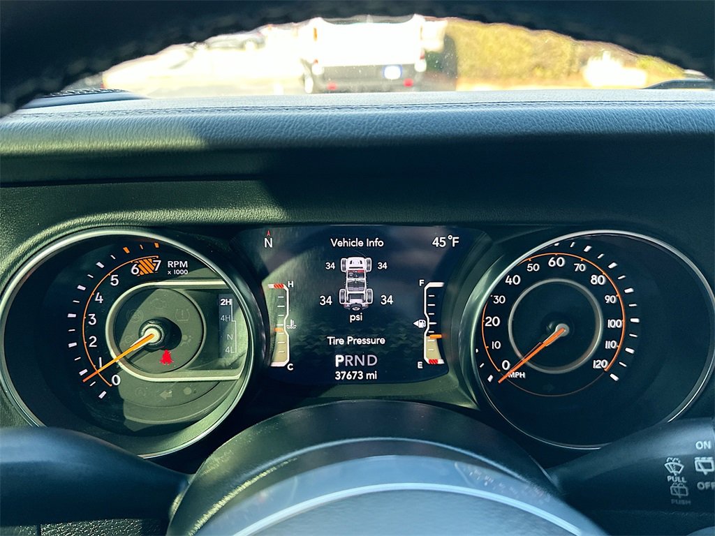 Used 2022 Jeep Wrangler Unlimited Sahara w/ LED Lighting Group image 12