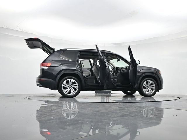Used 2022 Volkswagen Atlas SE w/ Panoramic Sunroof Package image 52