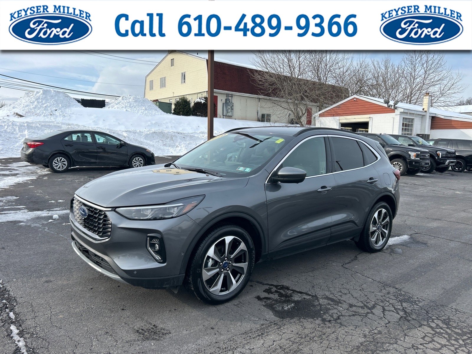 Certified 2023 Ford Escape Platinum w/ Premium Technology Package image 1