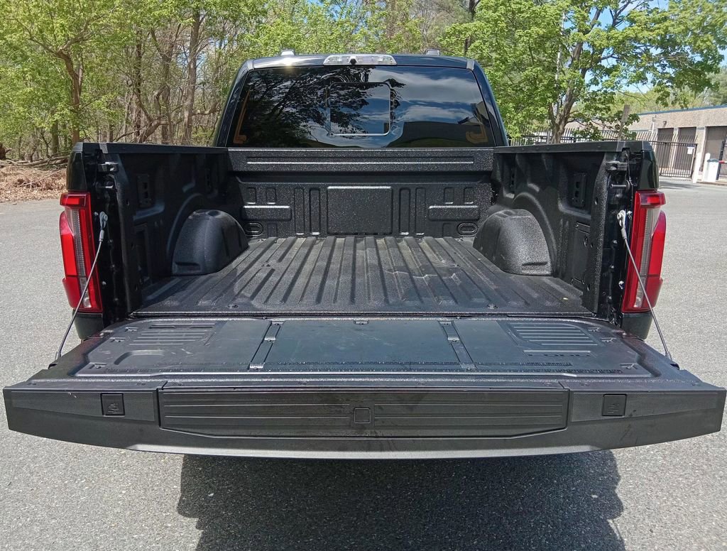 Certified 2025 Ford F150 Raptor w/ Equipment Group 803A Raptor R image 9