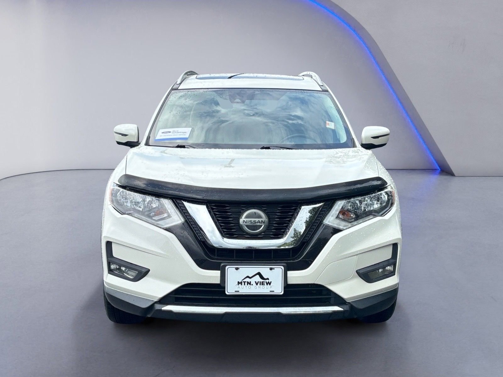 Used 2019 Nissan Rogue SV w/ Sun & Sound Touring Package FWD image 9