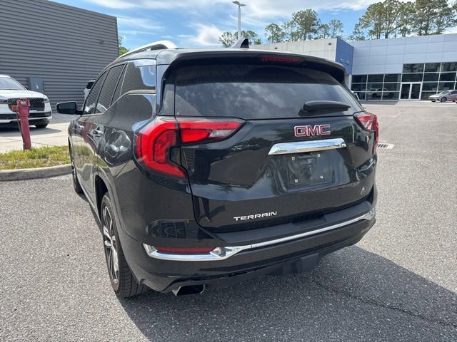 Used 2020 GMC Terrain Denali w/ Denali Premium Package FWD image 10