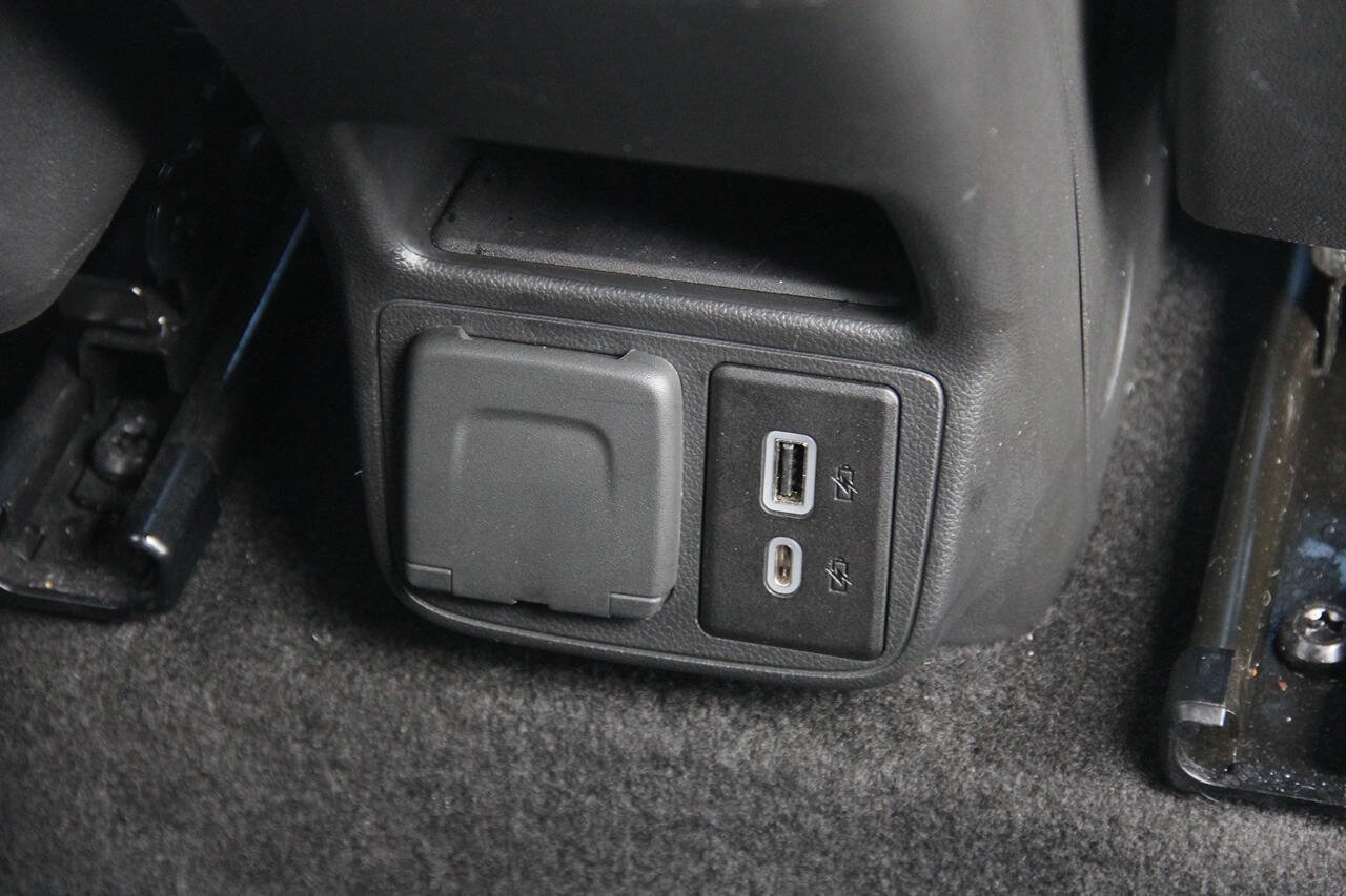 Used 2023 Chevrolet TrailBlazer RS w/ Convenience Package FWD image 13