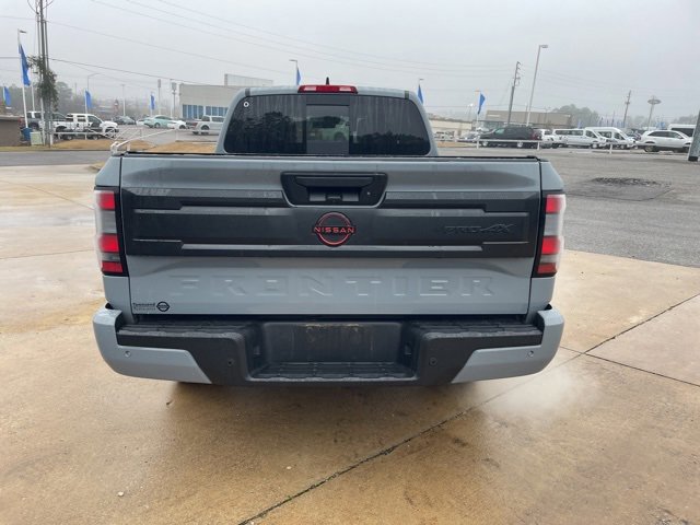 Used 2025 Nissan Frontier PRO-4X image 3