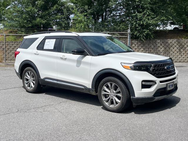 Certified 2022 Ford Explorer XLT w/ Equipment Group 202A AWD/4WD image 1