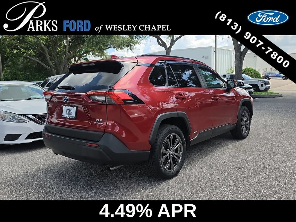 Used 2022 Toyota RAV4 XLE Premium AWD/4WD image 4
