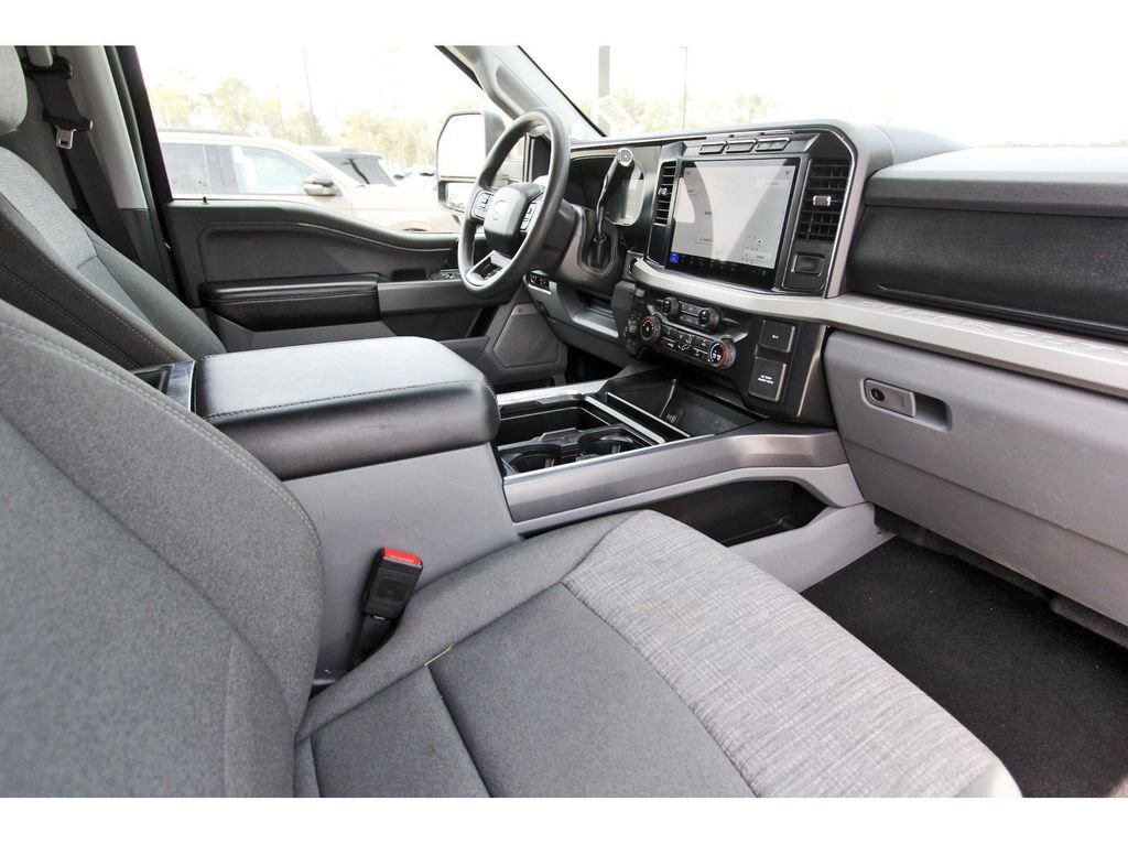 Certified 2024 Ford F250 XLT w/ Black Appearance Package image 27