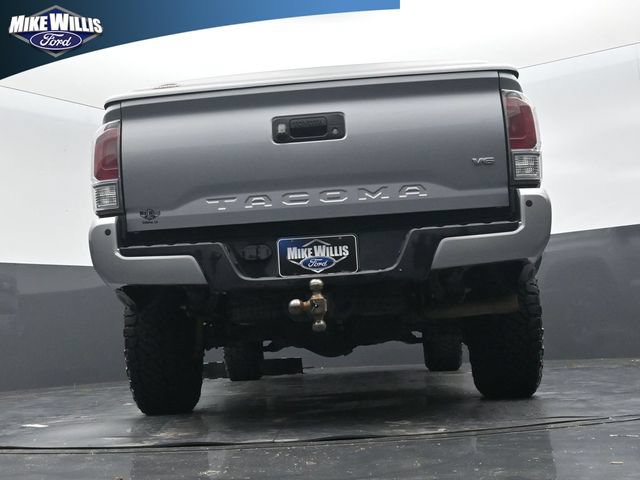 Used 2020 Toyota Tacoma TRD Off-Road w/ Technology Package AWD/4WD image 22