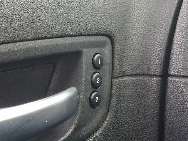 Used 2023 Chrysler 300 Touring L w/ Comfort Group image 25