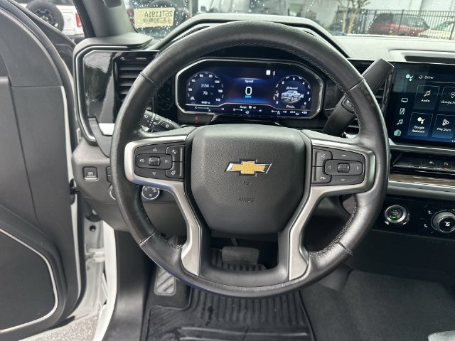 Used 2022 Chevrolet Silverado 1500 LT AWD/4WD image 15