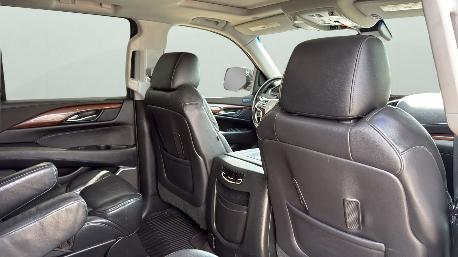 Used 2018 Cadillac Escalade Luxury RWD image 28