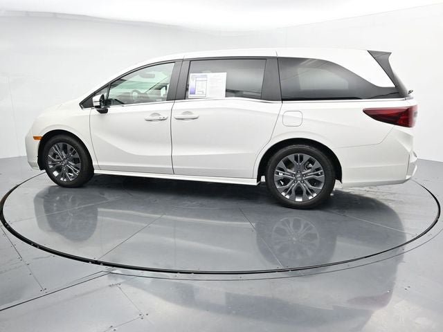 Used 2025 Honda Odyssey Touring image 6