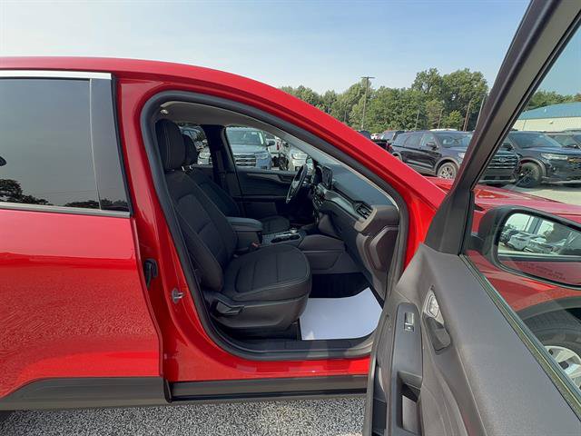 Certified 2024 Ford Escape Active AWD/4WD image 24