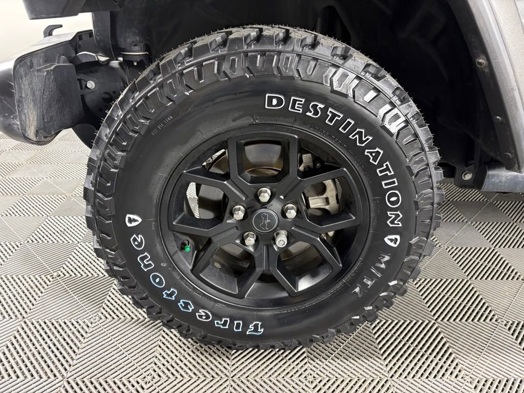 Used 2024 Jeep Gladiator Sport AWD/4WD image 11