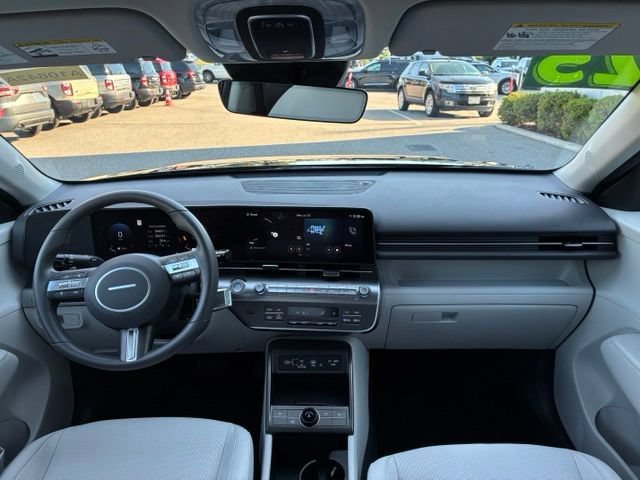 Used 2025 Hyundai Kona SEL AWD/4WD image 18