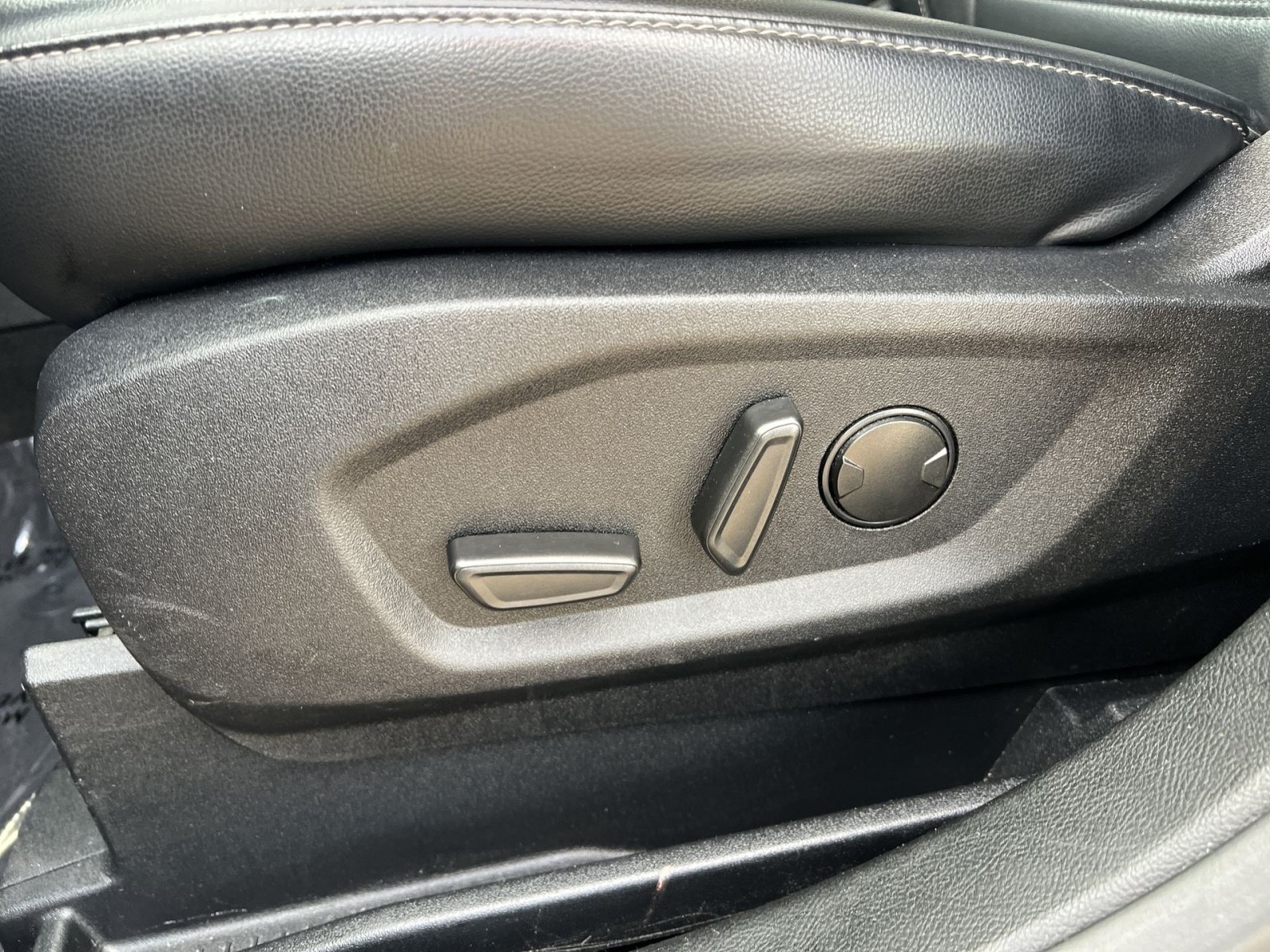 Certified 2024 Ford Edge SEL AWD/4WD image 14