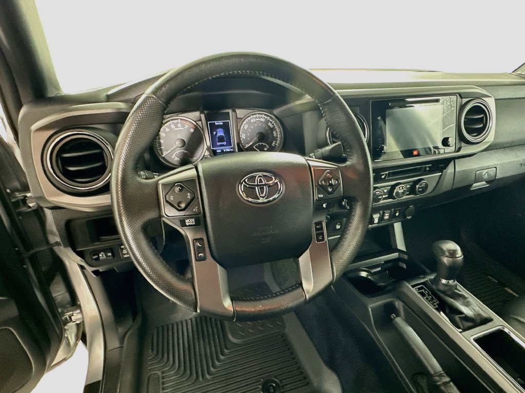 Used 2019 Toyota Tacoma TRD Off-Road AWD/4WD image 14