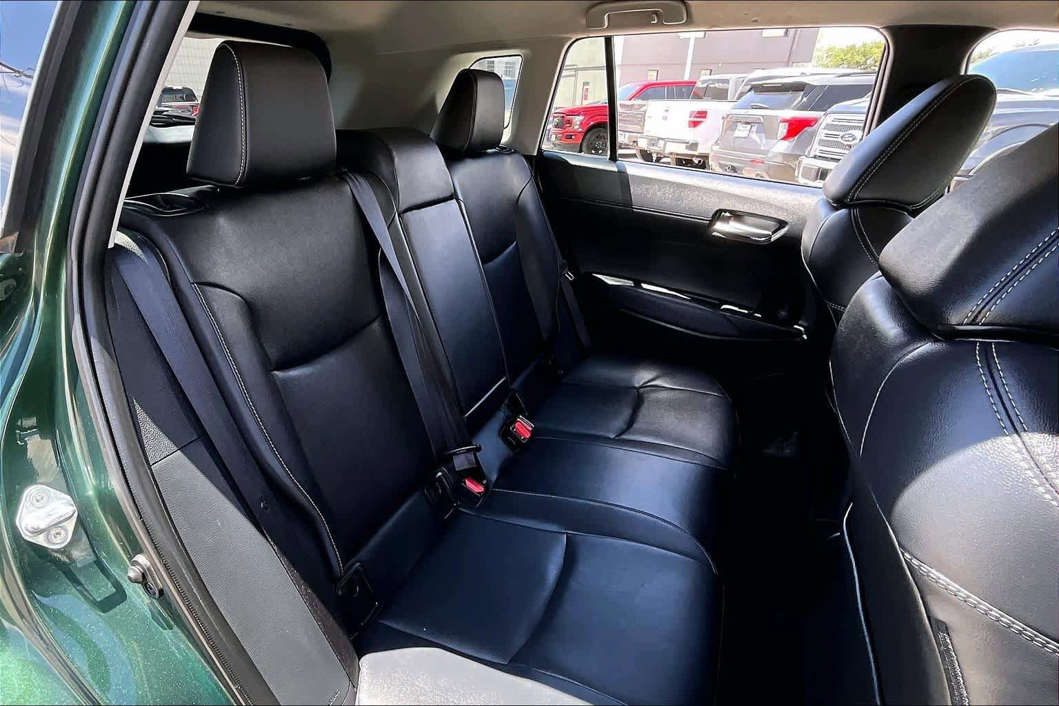 Used 2024 Toyota Corolla Cross XLE FWD image 19