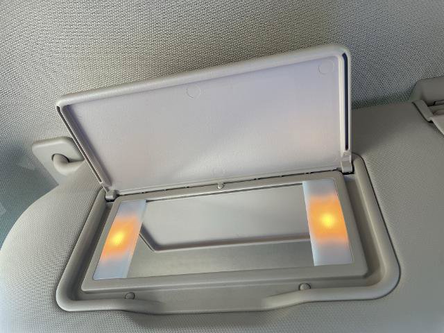 Certified 2020 Ford Escape Titanium AWD/4WD image 36