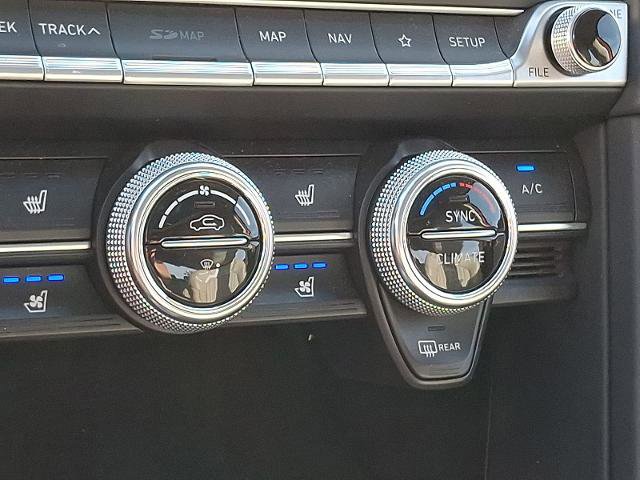 Used 2021 Genesis G70 3.3T image 23